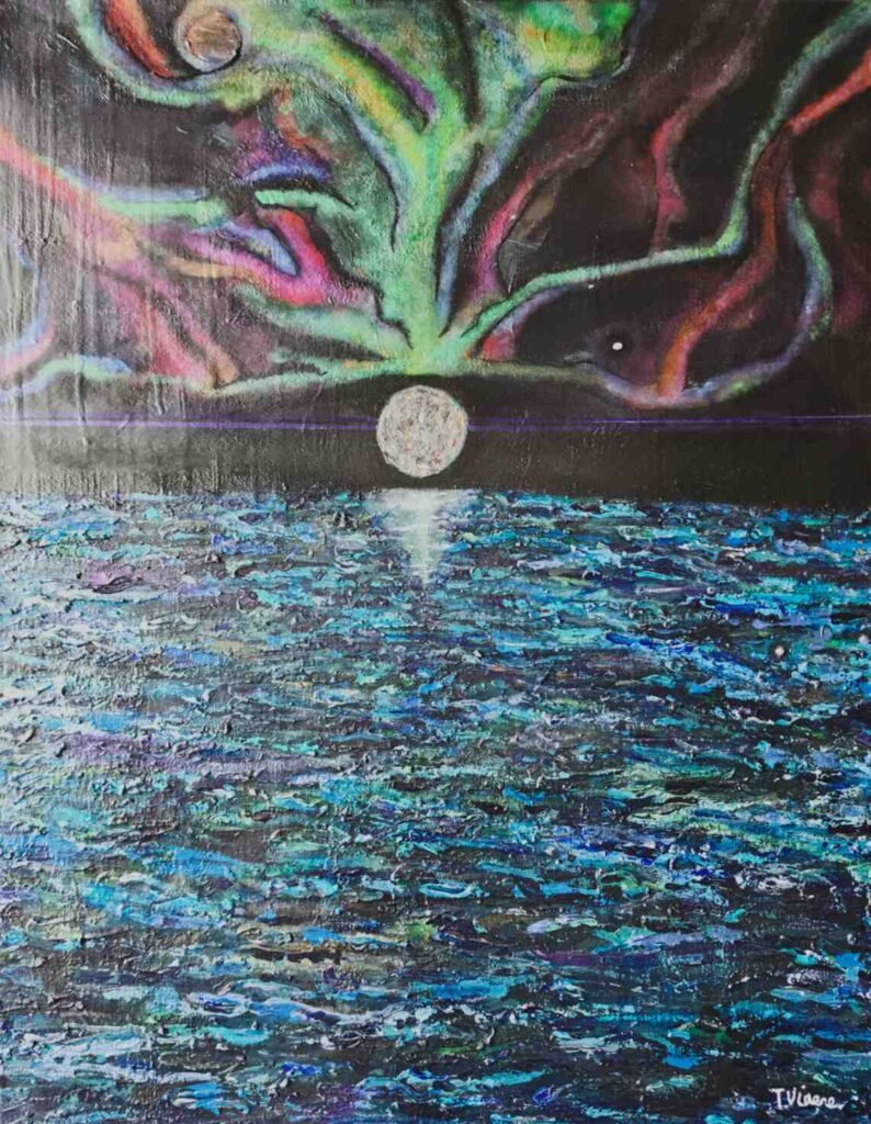 Abstracte weergave van een energetische maan boven een kosmos en oceaan vol spirituele kracht.